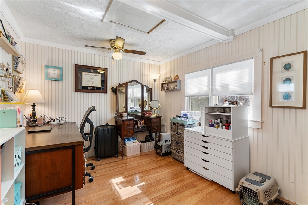 11 W Road Sandwich, MA 02644 - Photo 24 of 42