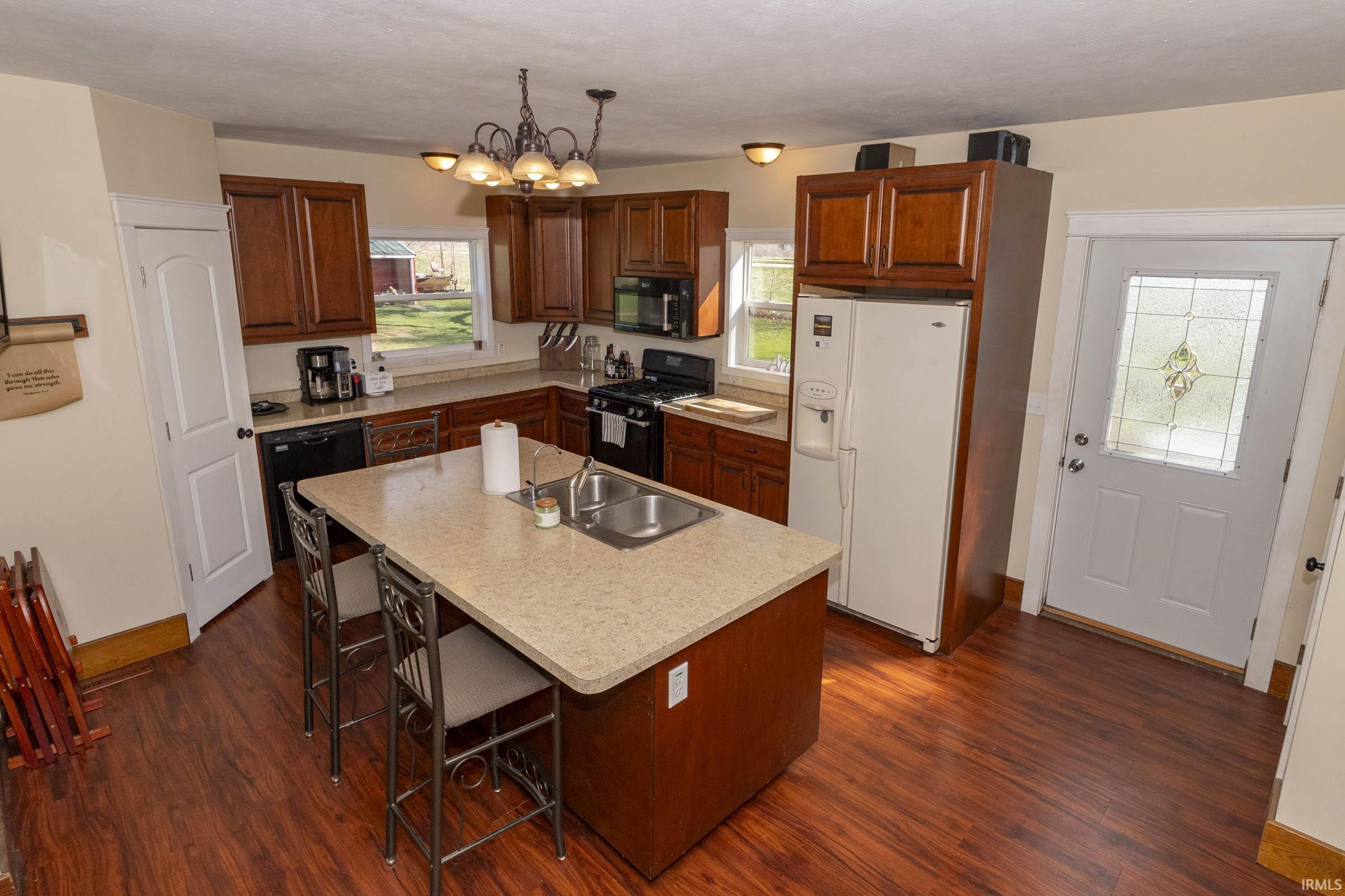 54230 Elm Road Mishawaka, IN 46545 - Photo 9 of 30 Gallery Image 9