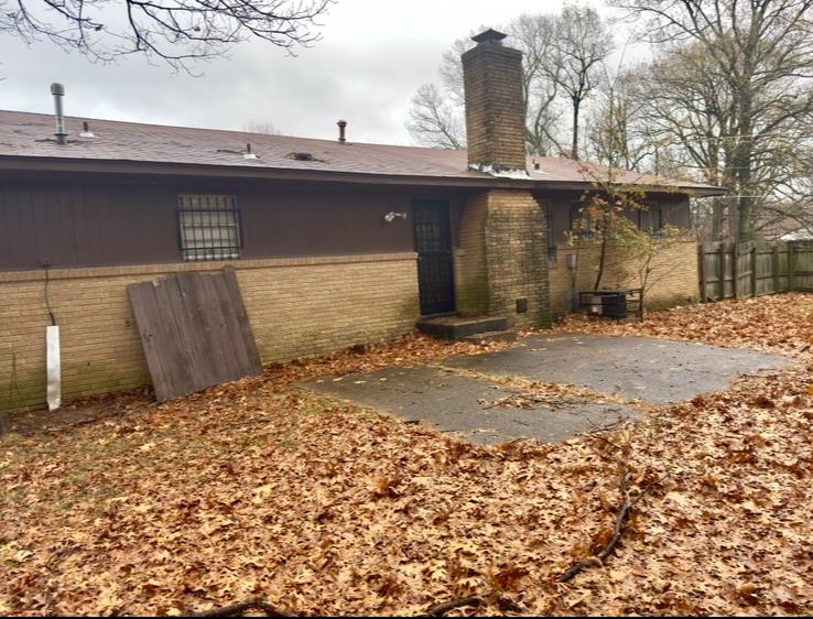3935 North Trezevant Street Memphis, TN 38127 - Photo 3 of 6 a front view of a house