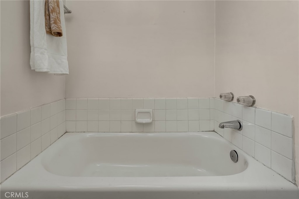 158 East 230th Street Carson, CA 90745 - Photo 19 of 33