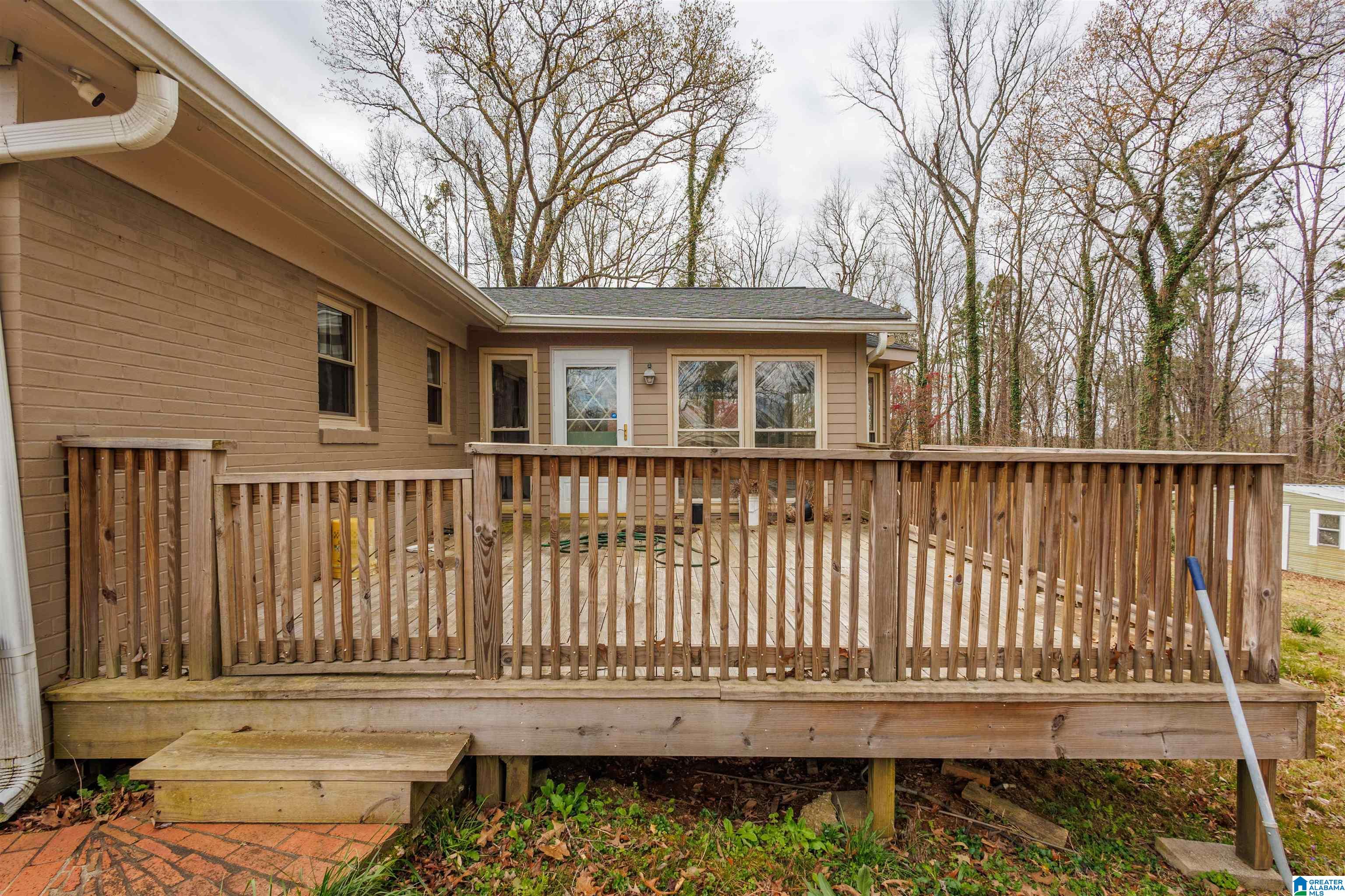 204 Dogwood Road Sylacauga, AL 35150 - Photo 4 of 23