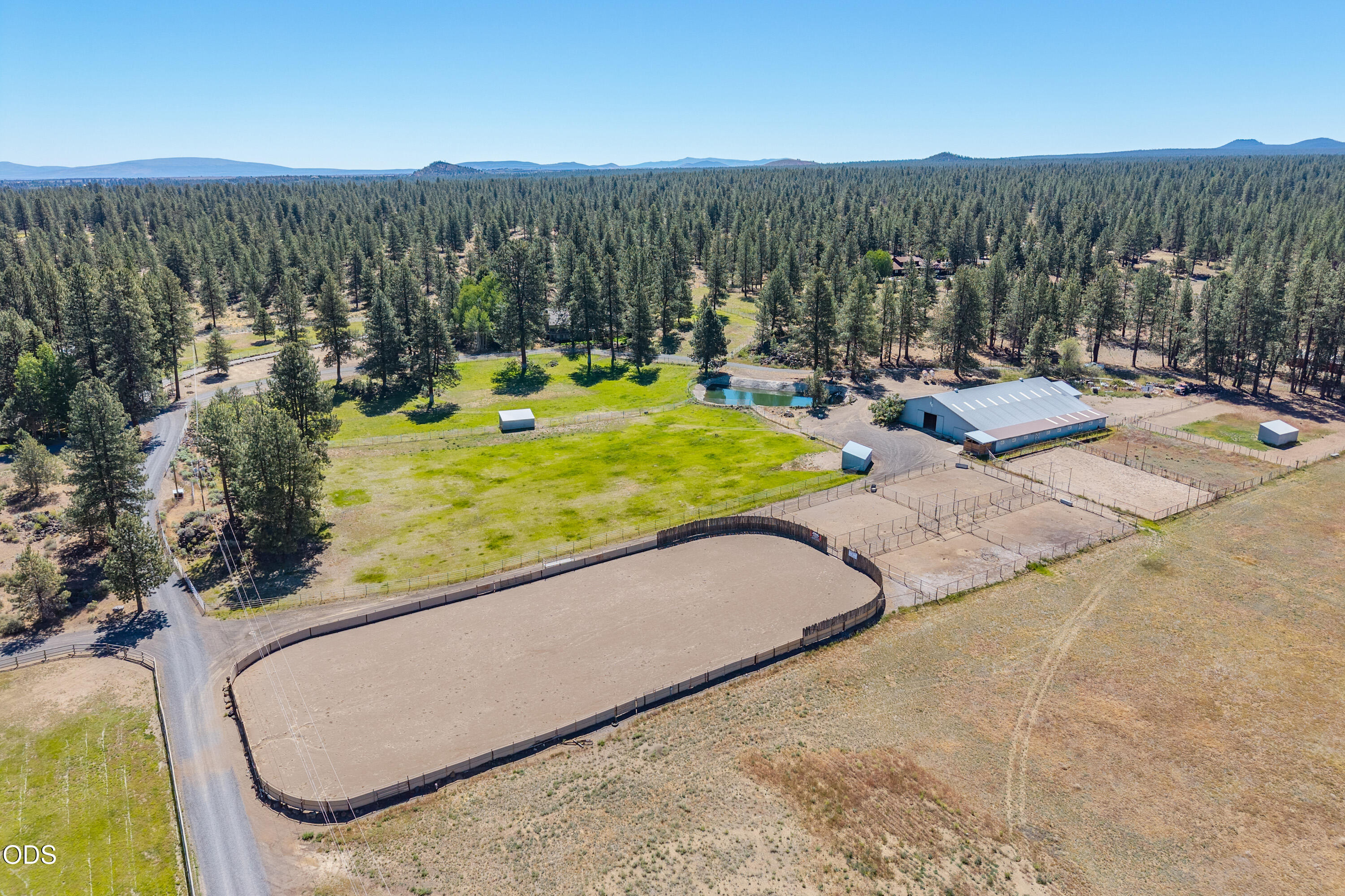 60266 Tekampe Road Bend, OR 97702 - Photo 29 of 56