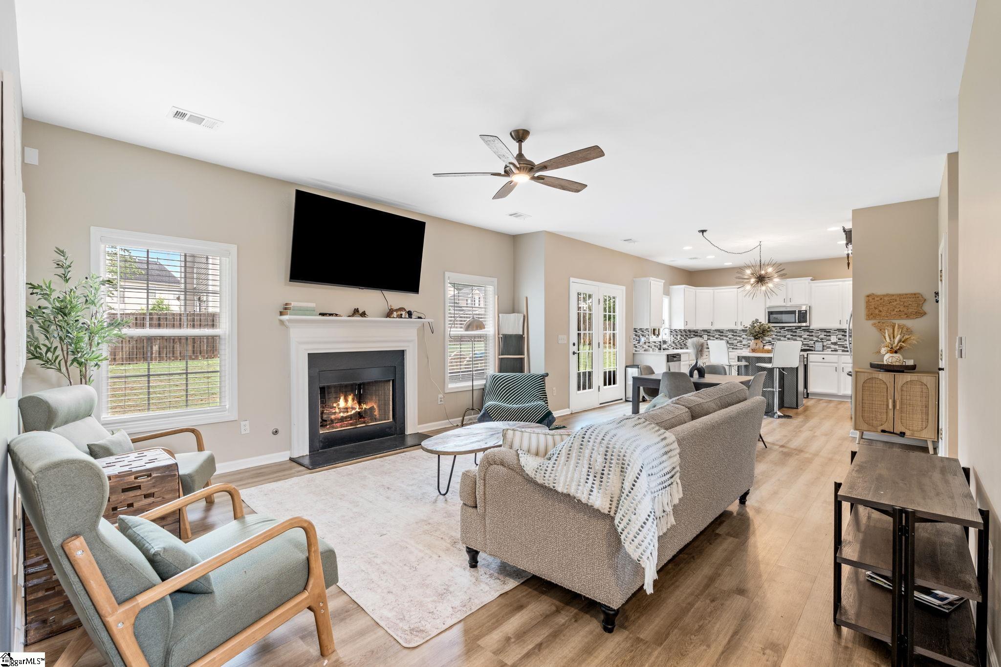 205 Tulip Tree Lane Simpsonville, SC 29680 - Photo 9 of 33