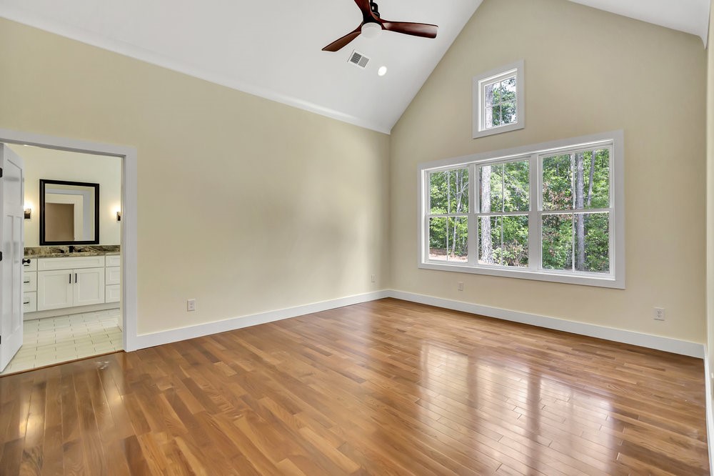 909 Falling Waters Lane Seneca, SC 29672 - Photo 27 of 50 Master Suite