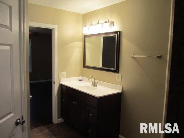 8304 149th Street West Taylor Ridge, IL 61284 - Photo 15 of 24