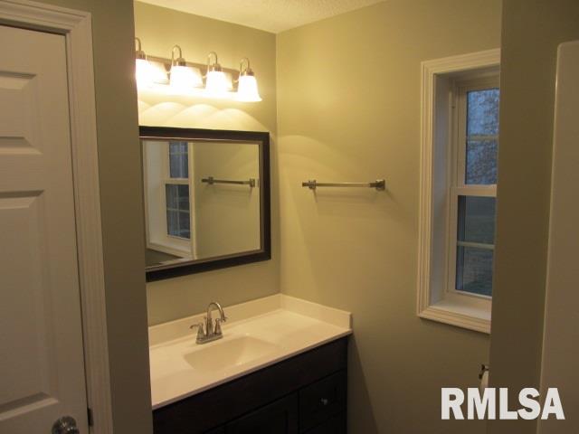 8304 149th Street West Taylor Ridge, IL 61284 - Photo 9 of 24
