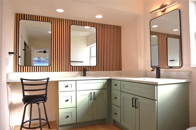 $574,750 | 3530 25th Avenue North, St. Petersburg, FL 33713