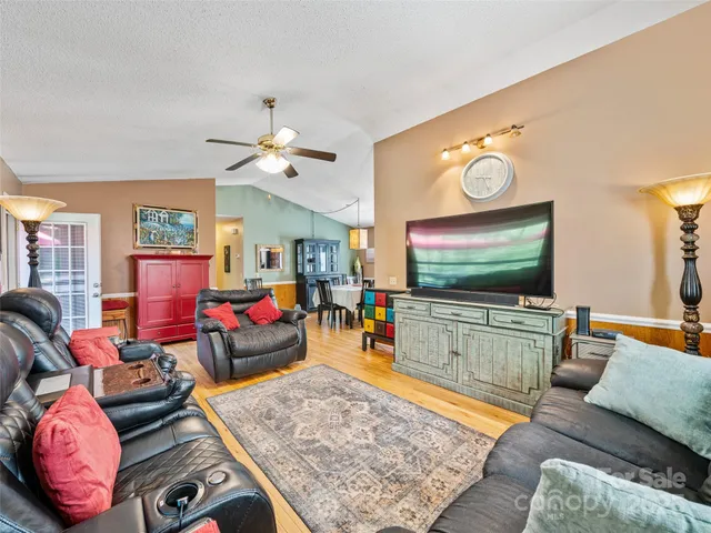 $369,999 | 282 Sourwood Drive, Spruce Pine, NC 28777