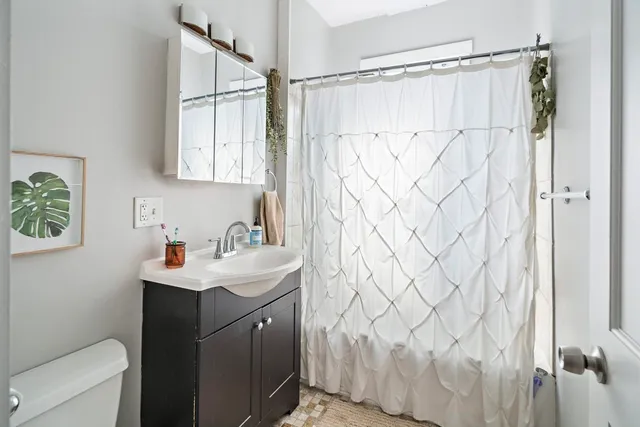 $3,000 | 39 Edison Green, Unit 3, Boston, MA 02125