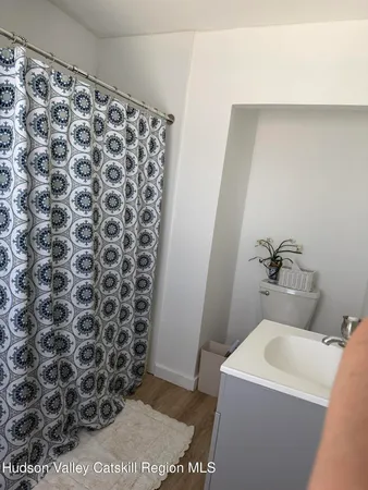 $2,000 | 129 Main Street, Unit 3, Philmont, NY 12529