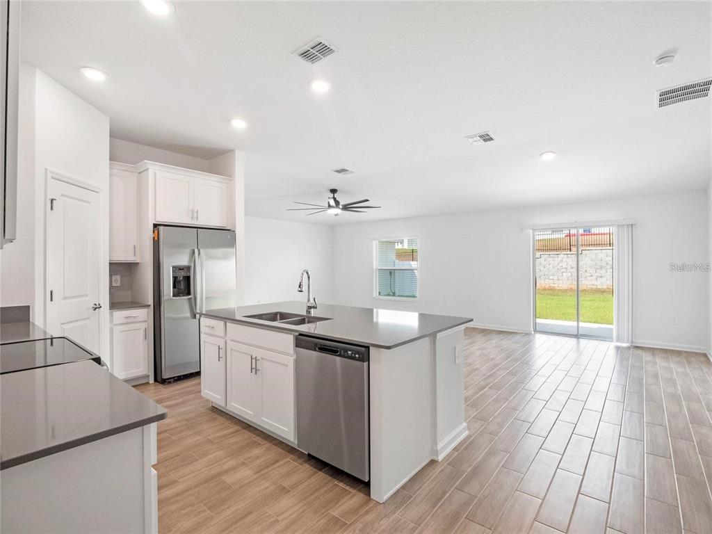 1774 Perch Hammock Loop Groveland, FL 34736 - Photo 4 of 18