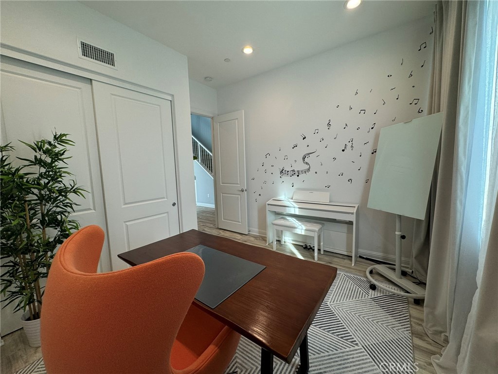 20711 Beech Circle Porter Ranch, CA 91326 - Photo 10 of 31