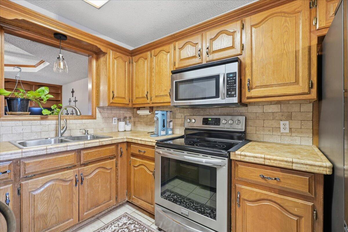 5905 72nd Street Lubbock, TX 79424 - Photo 11 of 32 11-nmja-11