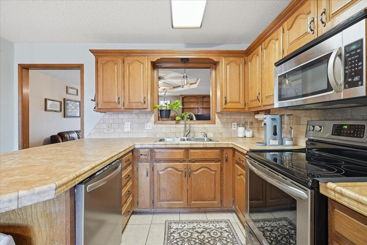 5905 72nd Street Lubbock, TX 79424 - Photo 10 of 32 10-nmja-10