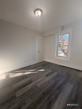 $1,650 | 310 West Division Street, Unit 1R, New Haven, CT 06511
