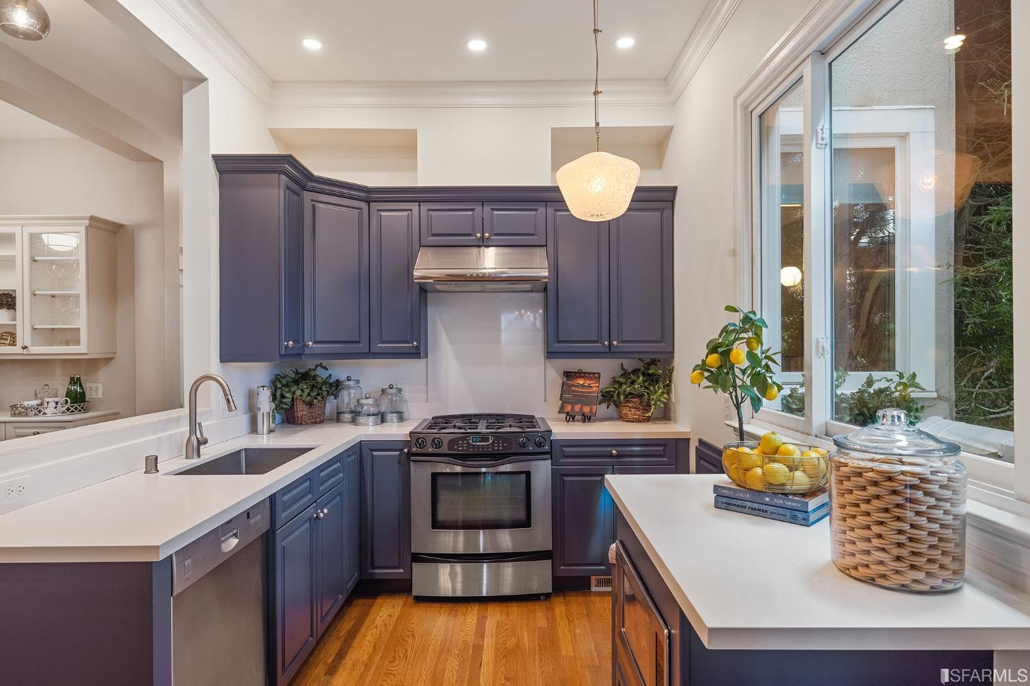 2675 Filbert Street San Francisco, CA 94123 - Photo 6 of 16