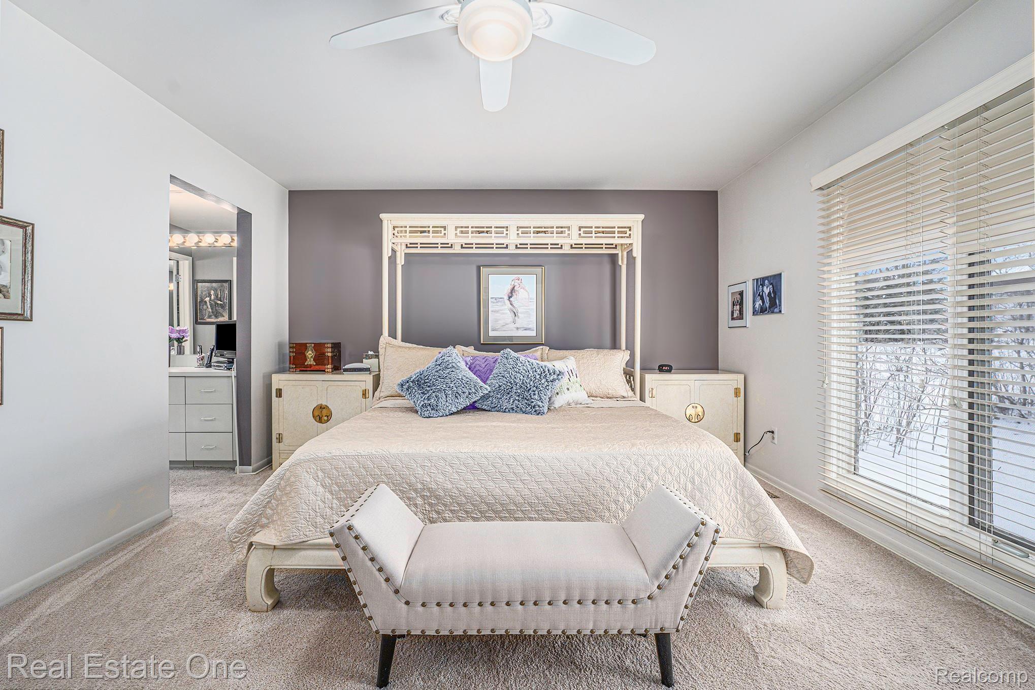 33840 York Ridge Street Farmington, MI 48331 - Photo 12 of 25 DSC06449.jpg
