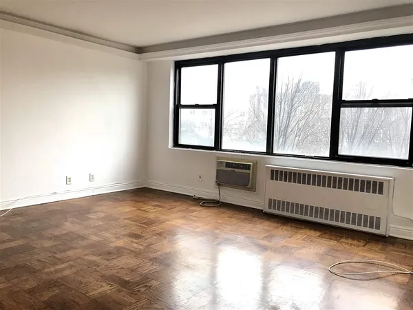 $2,295 | 500 Central Avenue, Unit 213, Union City, NJ 07087