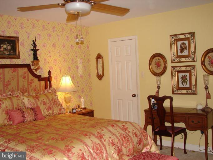 11605 Vantage Hill Road, Unit 21C Reston, VA 20190 - Photo 25 of 26 Master Bedroom #2