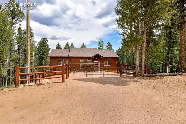 $535,000 | 29 Dusti Circle, Florissant, CO 80816
