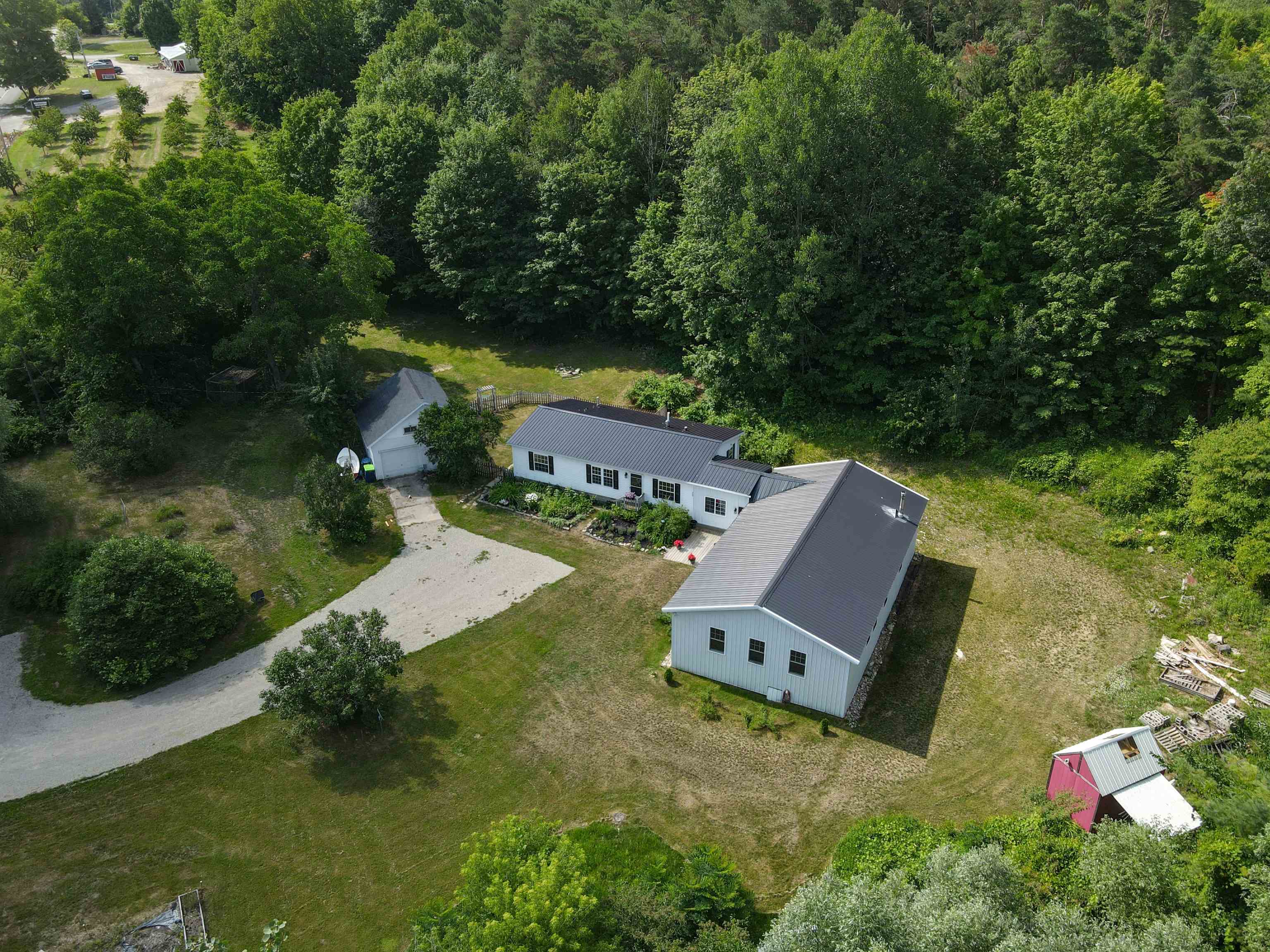 457 North Garfield Road Traverse City, MI 49696 - Photo 2 of 42