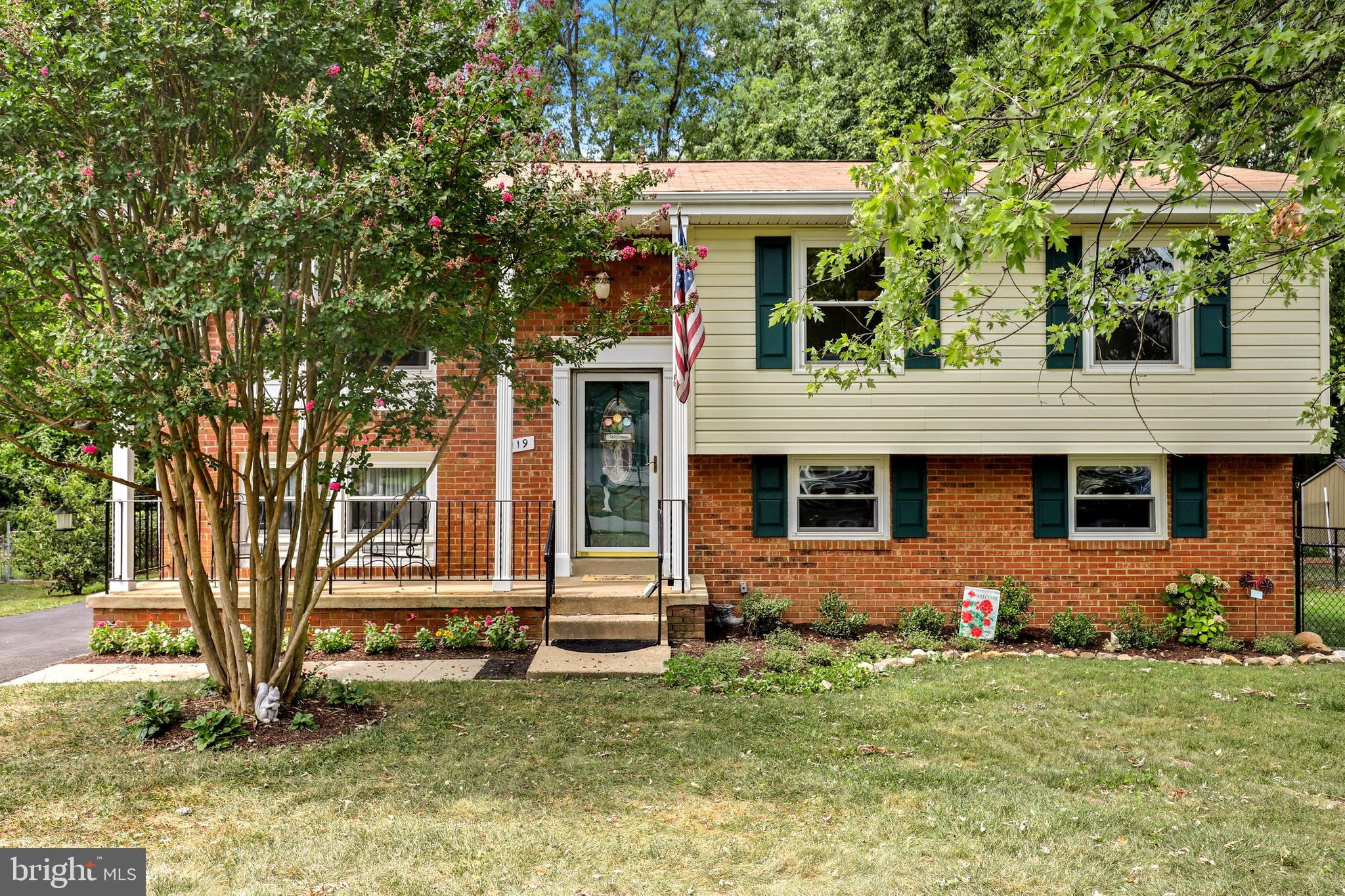 119 North Kennedy Road Sterling, VA 20164 - Photo 1 of 35 Gallery Image 1