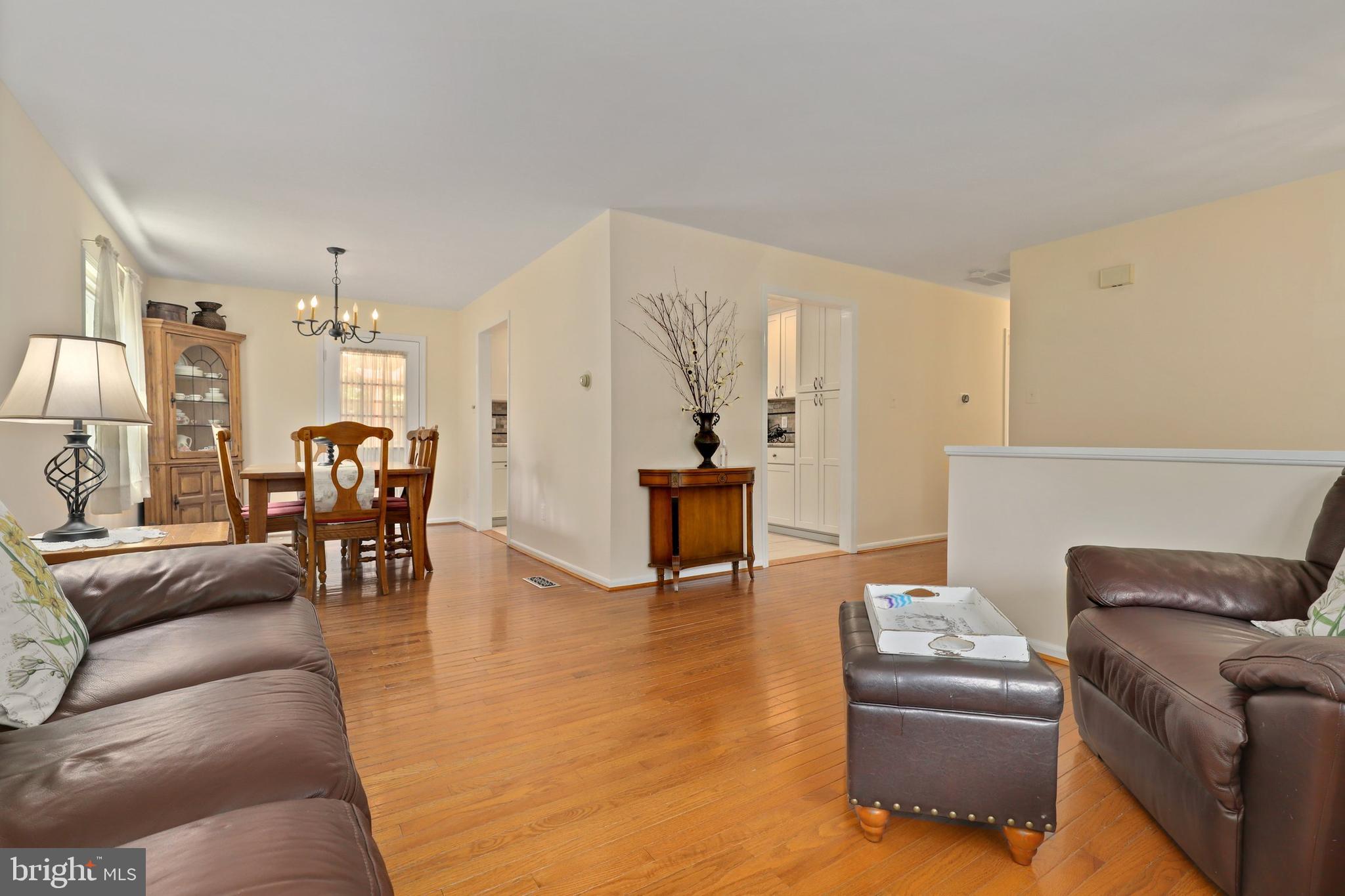 119 North Kennedy Road Sterling, VA 20164 - Photo 3 of 35 Gallery Image 3