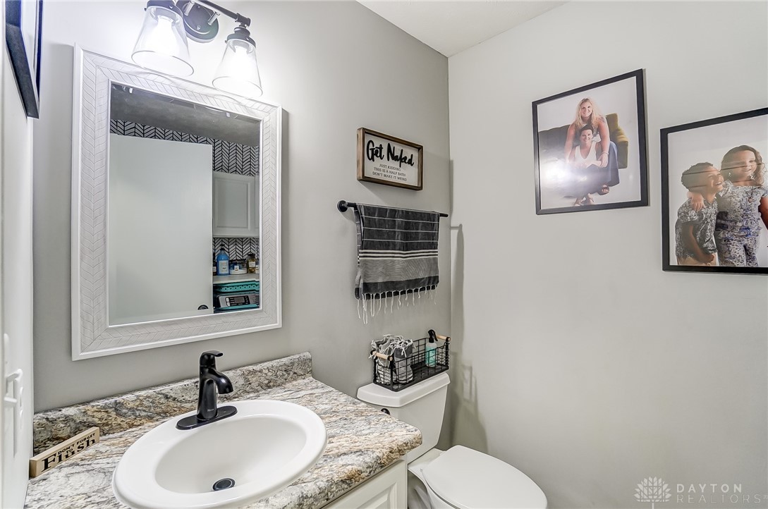 1660 Hinkle Road Springfield, OH 45505 - Photo 25 of 53