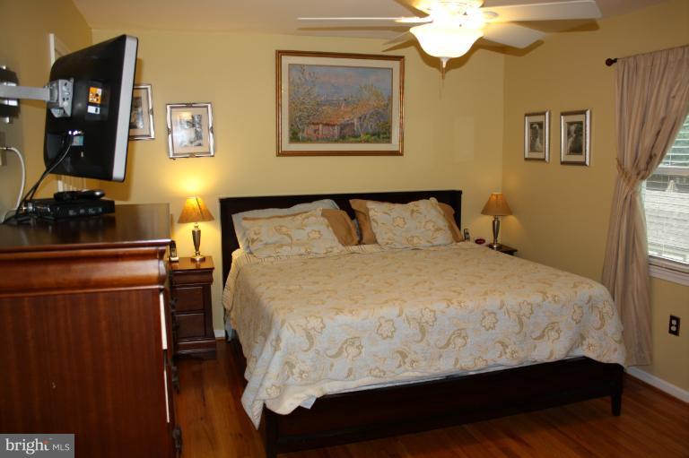 931 Starbit Road Towson, MD 21286 - Photo 24 of 29 Bedroom (Master)