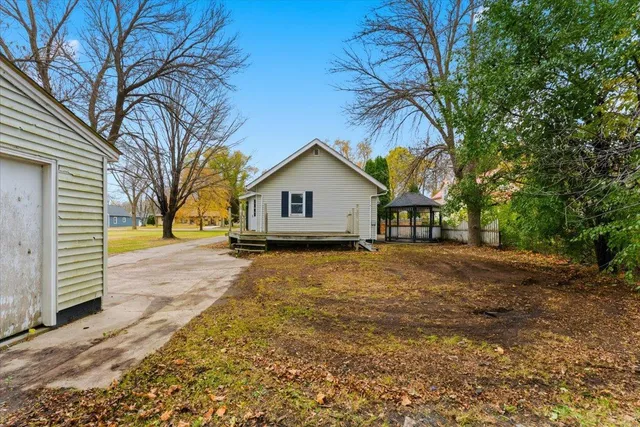 $129,900 | 420 Pleasant Avenue South, Brooten, MN 56316