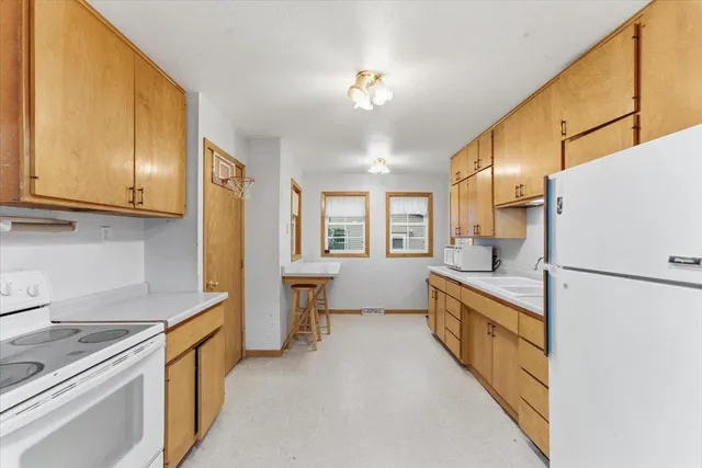 $129,900 | 420 Pleasant Avenue South, Brooten, MN 56316