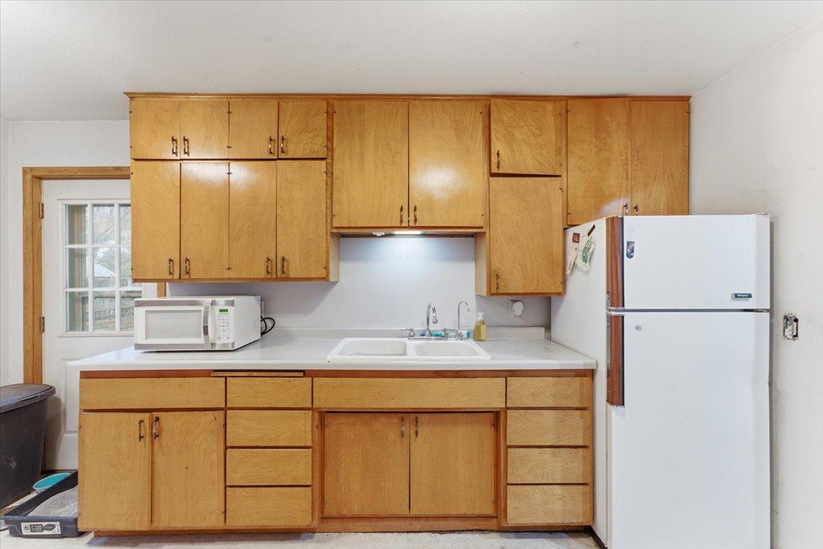 420 Pleasant Avenue South Brooten, MN 56316 - Photo 10 of 21