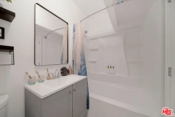 $1,249,000 | 15213 Daphne Avenue, Gardena, CA 90249