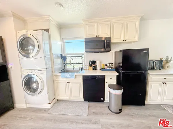 $1,249,000 | 15213 Daphne Avenue, Gardena, CA 90249