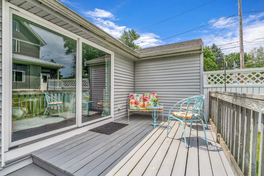 55 Amory Road Marlborough, MA 01752 - Photo 3 of 41 Gallery Image 3