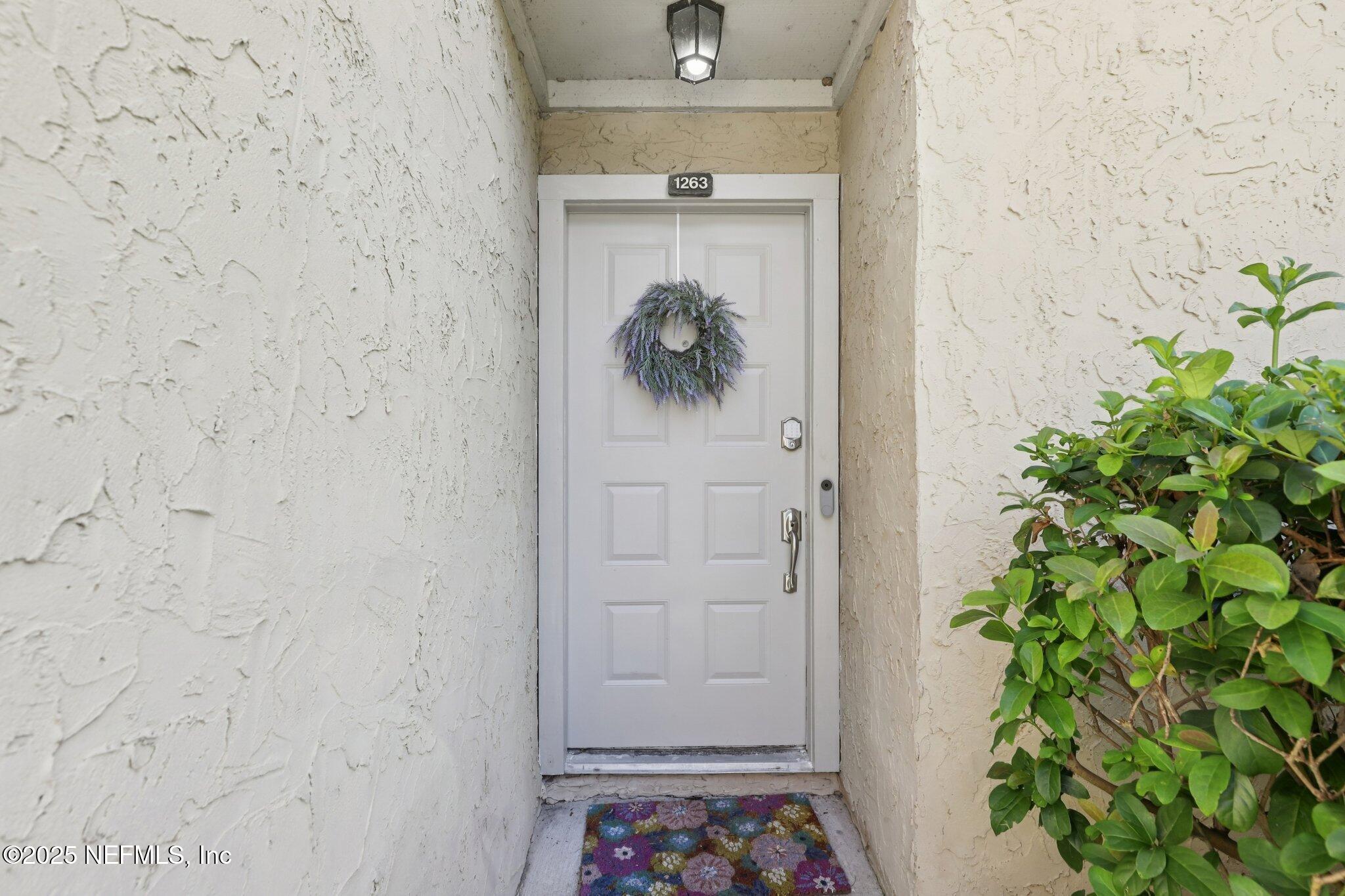 3801 Crown Point Road, Unit 1263 Jacksonville, FL 32257 - Photo 4 of 33 wooden floor in a bathroom