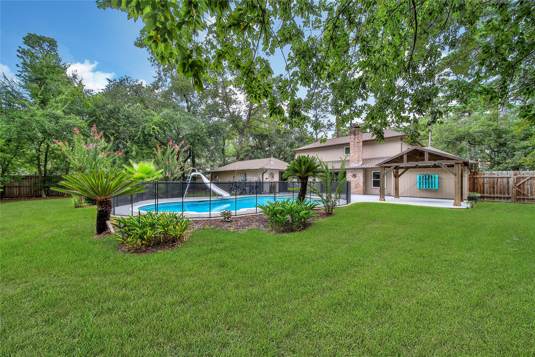 6407 Craigway Road Spring, TX 77389 - Photo 28 of 47 What a great backyard with so much room for fun and play.