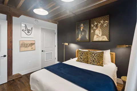 $415,000 | 610 21st Avenue North, Unit 303, Nashville, TN 37203