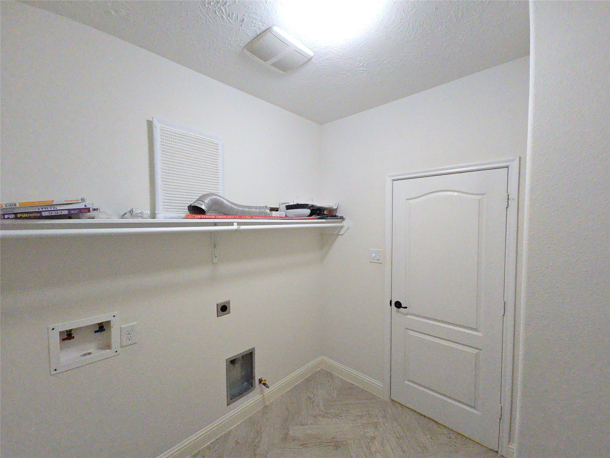 16014 Peach Bluff Lane Cypress, TX 77429 - Photo 19 of 26 walk in closet with white walls
