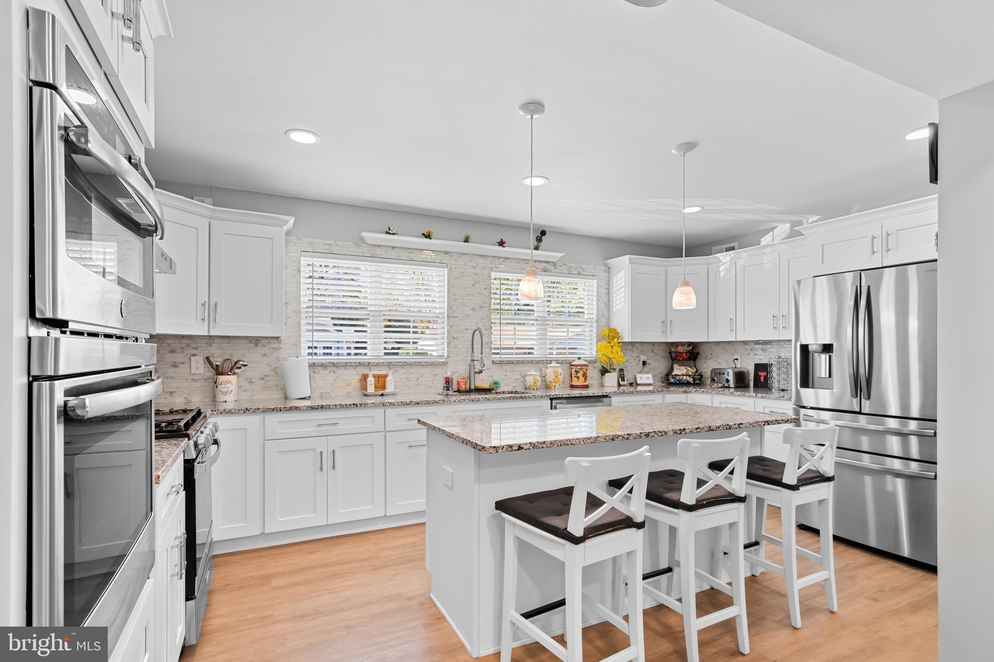 126 Mayfair Dr Northeast  