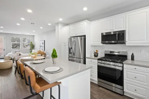 $1,099,000 | 16206 Veridian Circle, San Diego, CA 92127