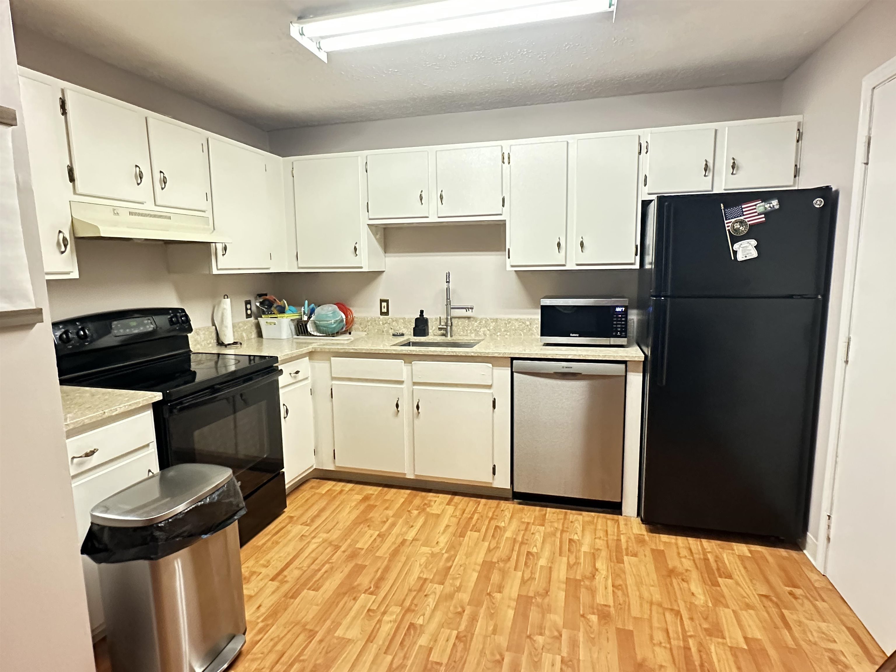 34 Dunbarton Road, Unit 2D Manchester, NH 03102 - Photo 6 of 22