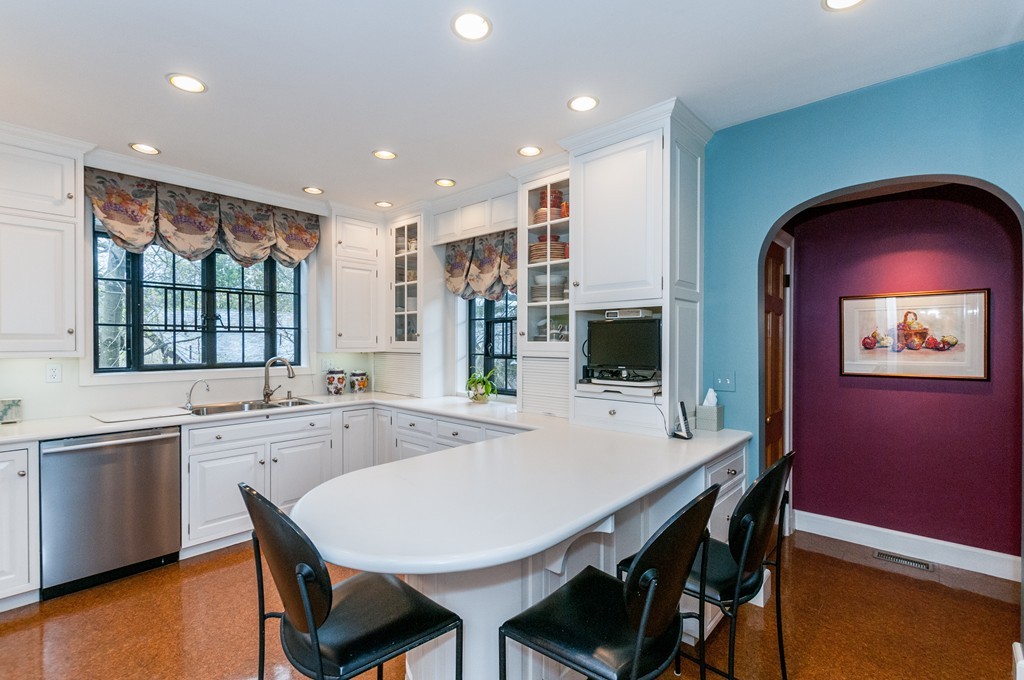 6 Ellis Road Newton, MA 02465 - Photo 8 of 26
