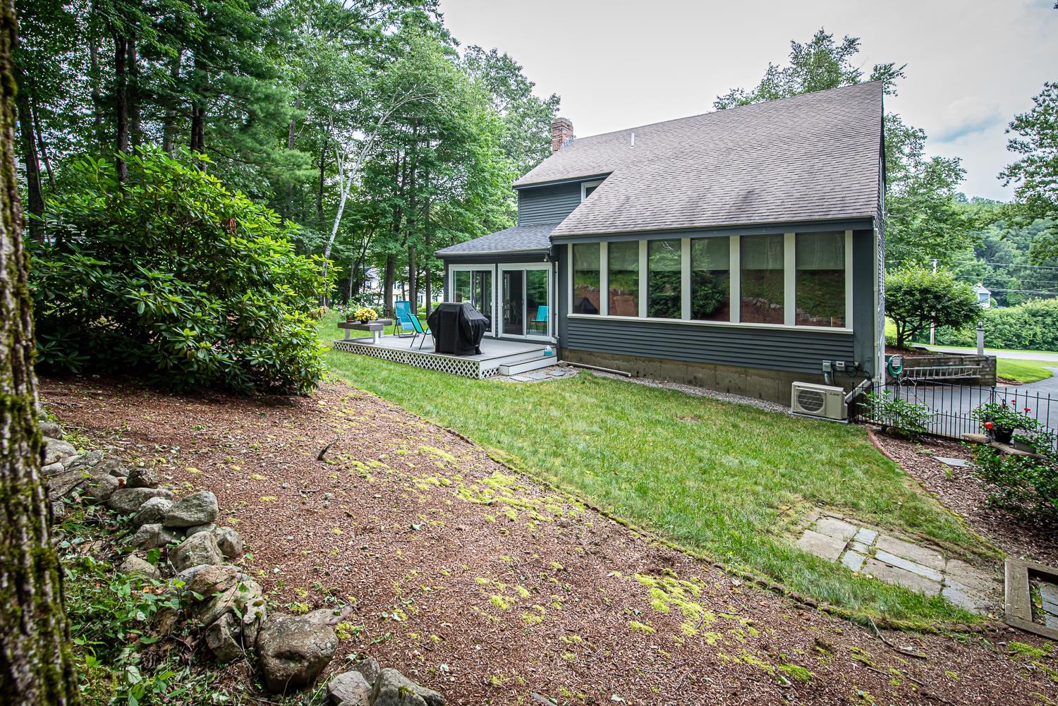 156 Buttrick Road Hampstead, NH 03841 - Photo 4 of 39