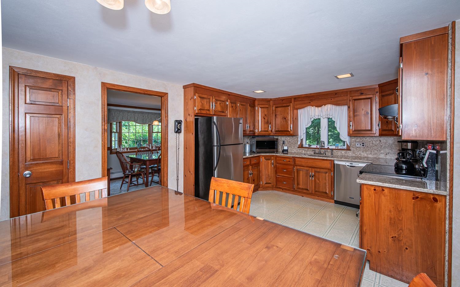 156 Buttrick Road Hampstead, NH 03841 - Photo 7 of 39