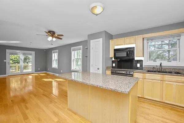 $1,835,000 | 81 Beecher Place, Unit 81, Newton, MA 02459