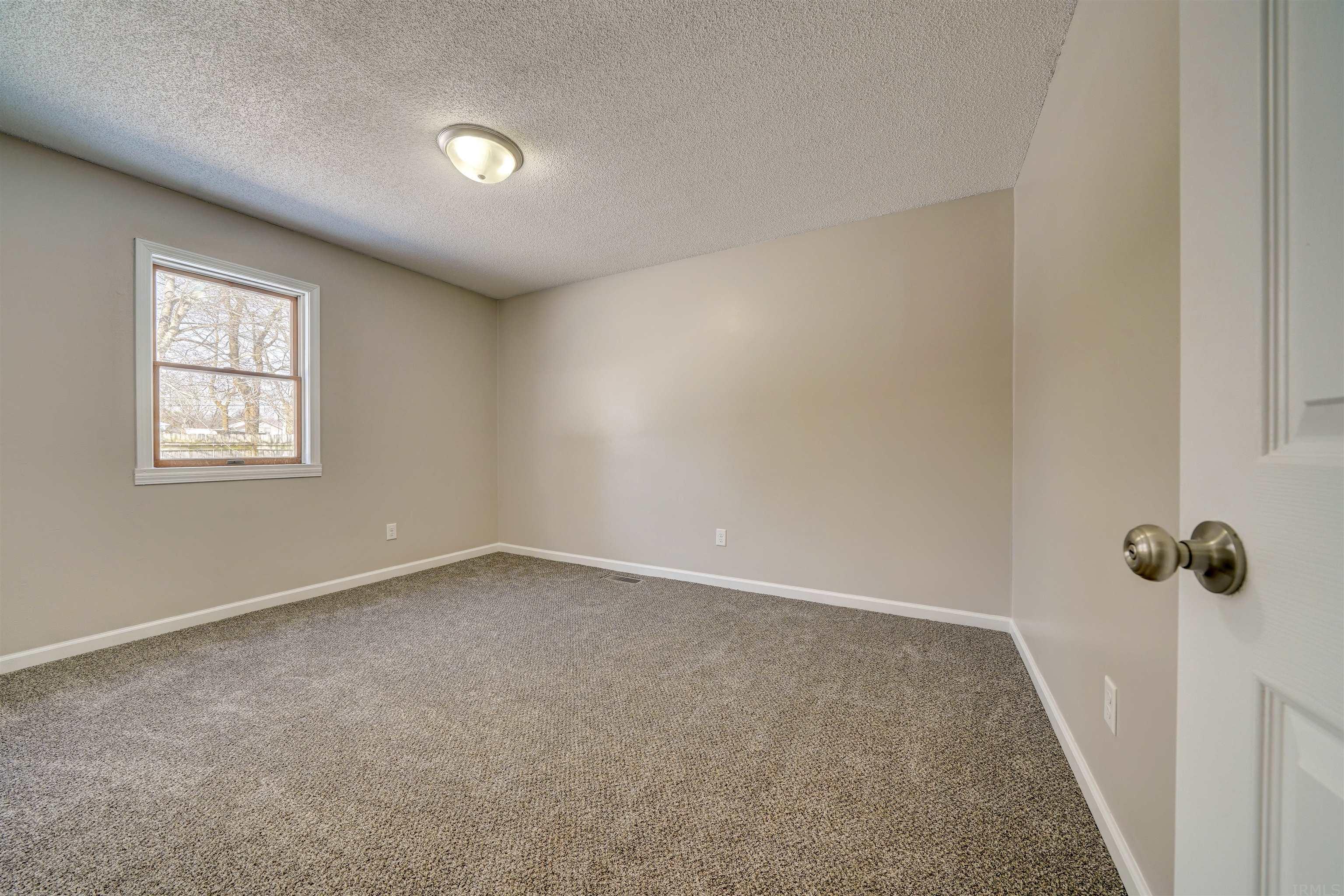 425 North Washington Street Waterloo, IN 46793 - Photo 12 of 36 Gallery Image 12