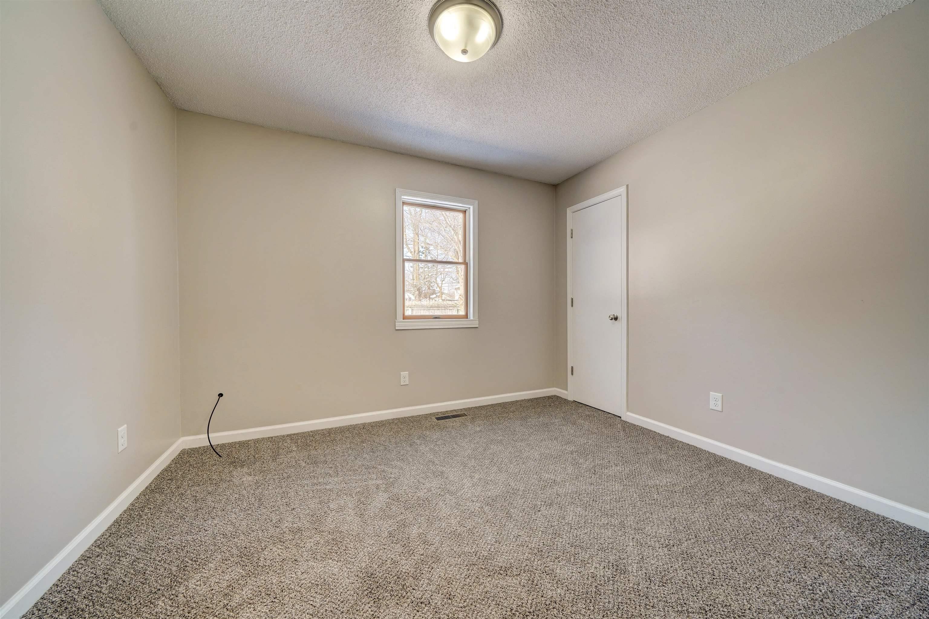 425 North Washington Street Waterloo, IN 46793 - Photo 14 of 36 Gallery Image 14