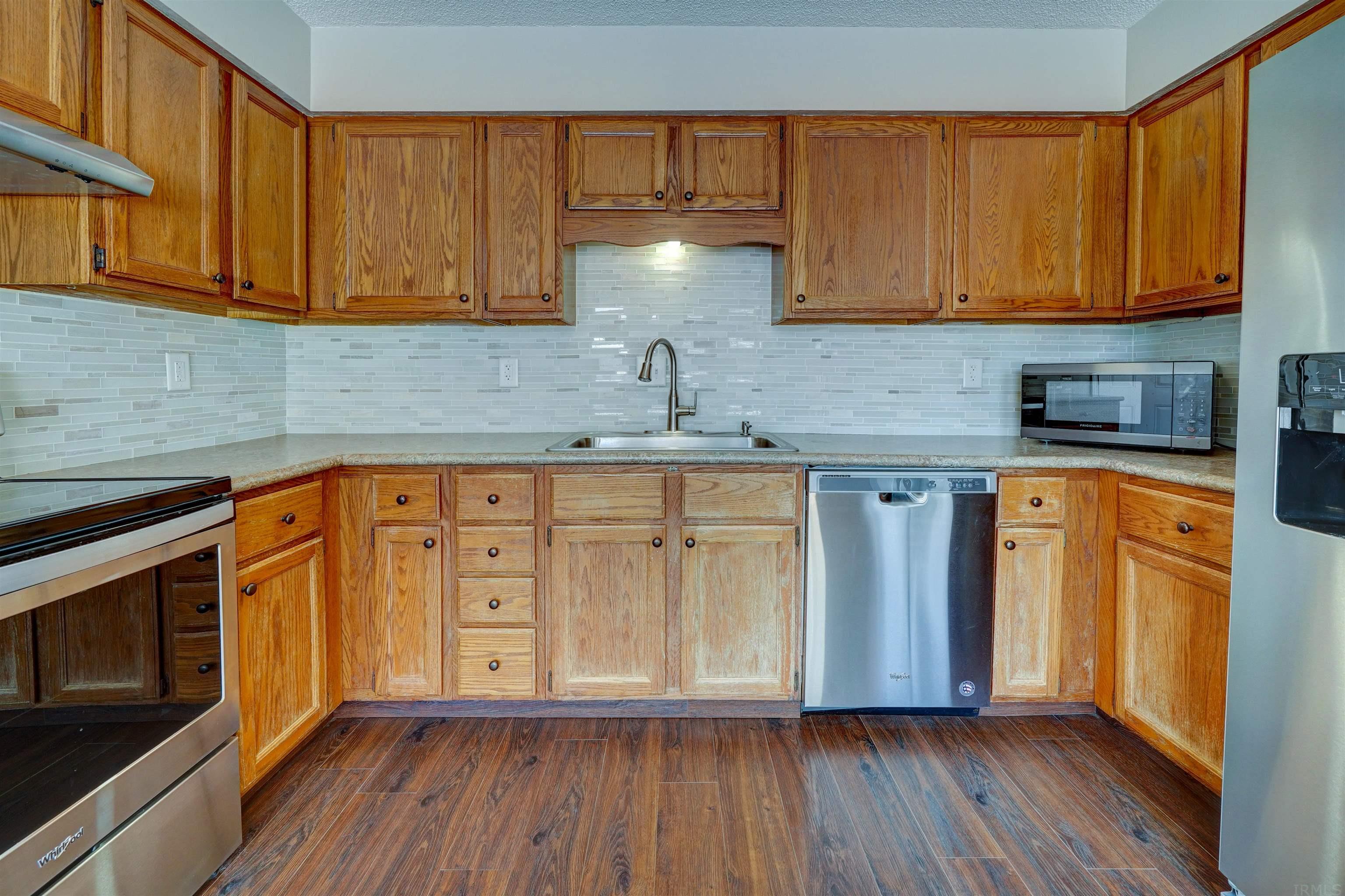 425 North Washington Street Waterloo, IN 46793 - Photo 23 of 36 Gallery Image 23