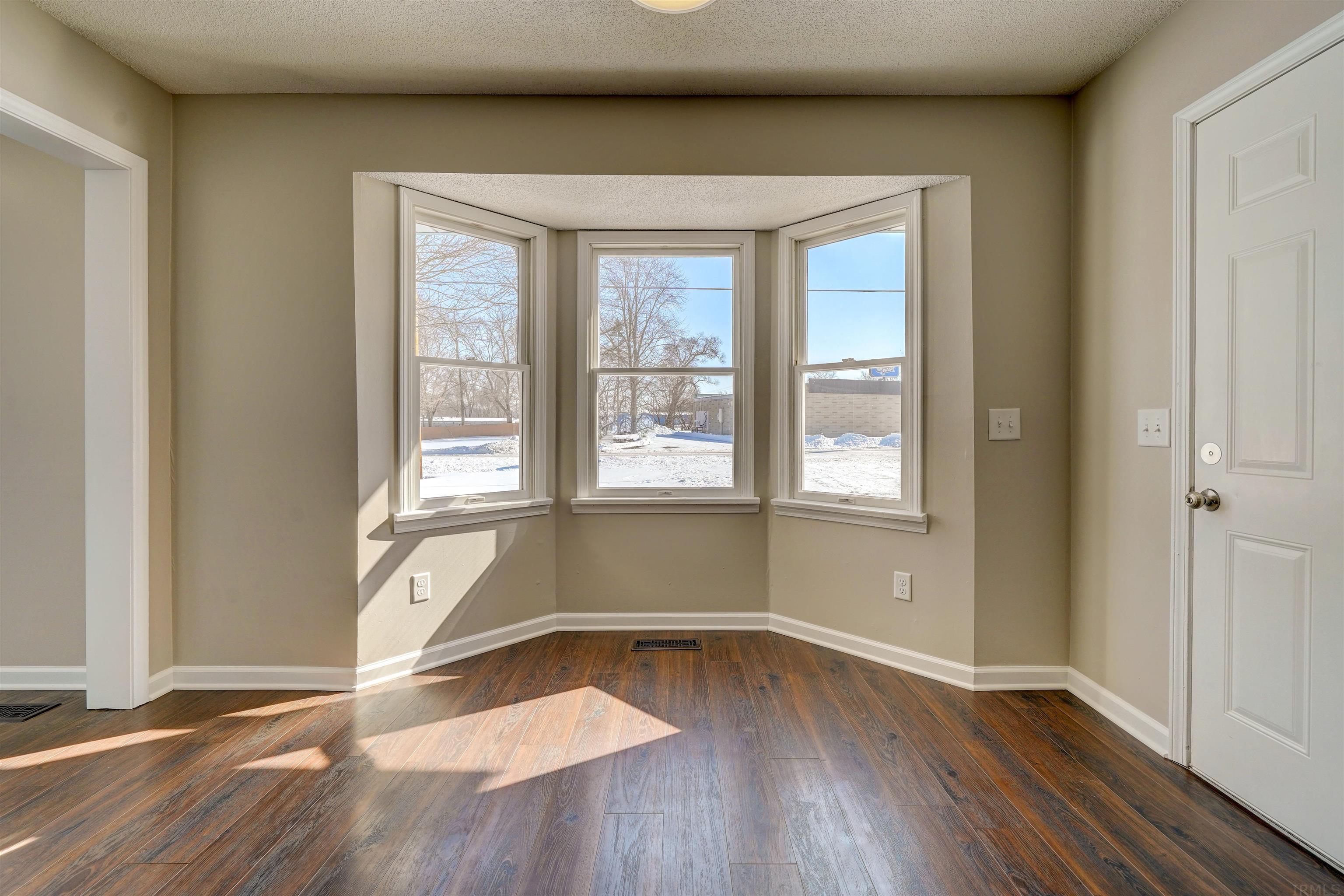 425 North Washington Street Waterloo, IN 46793 - Photo 28 of 36 Gallery Image 28